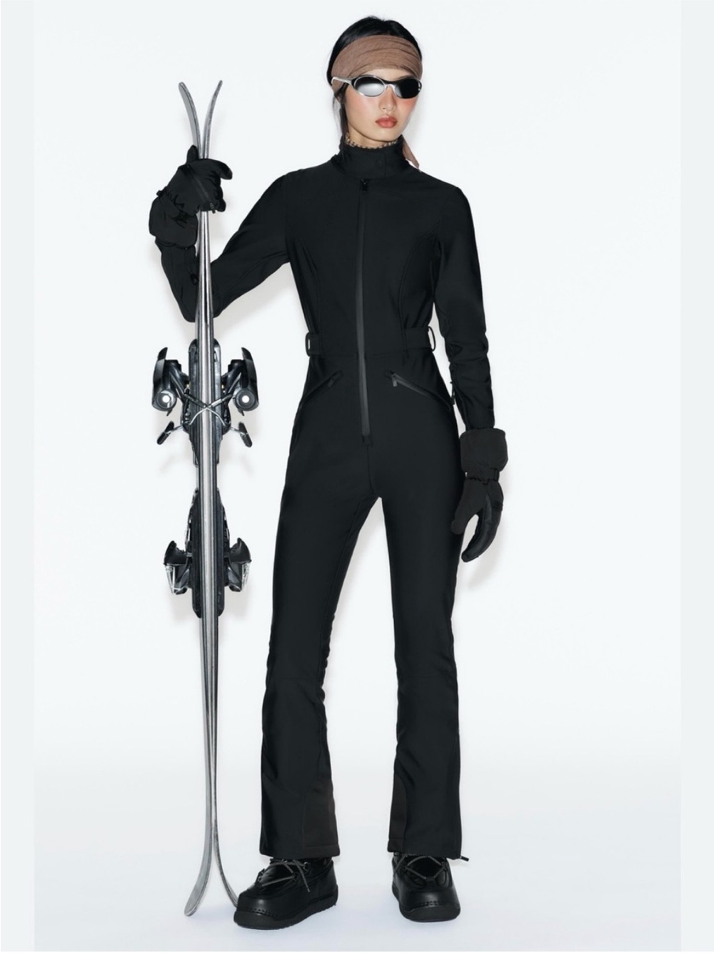 NWT Women's Zara RECCO
Technology Water & Wind
Resistant Black Ski Overalls Lg